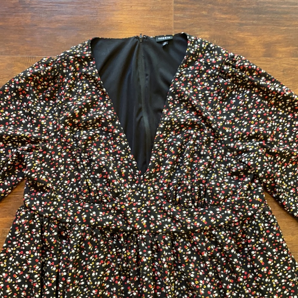 TORRID Black Floral Long Sleeve Skater Dress. Size 22. - Picture 5 of 12